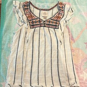 Women’s small shirt